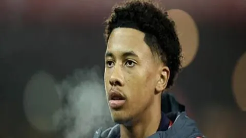 客场战神能否再展雄风？快船主场能否逆袭翻盘？